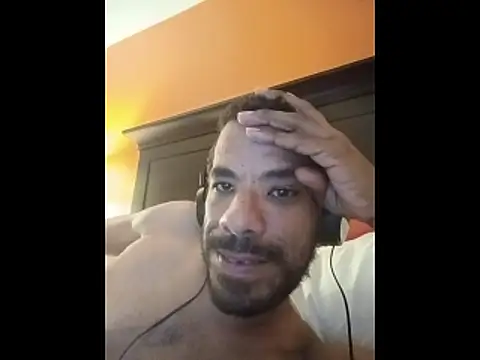 Snapshot of Tjskigh chatting on October 23, 2025, 4:16 pm Tjskigh online show from October 23, 2025, 4:16 pm