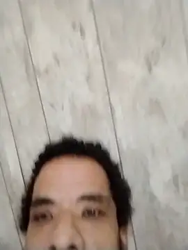 Snapshot of Tjskigh chatting on January 10, 2025, 8:04 pm Tjskigh online show from January 10, 2025, 8:04 pm