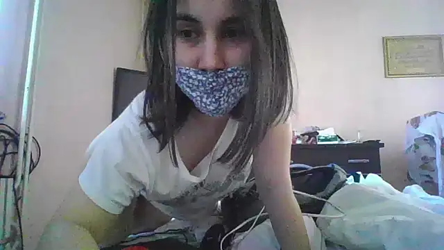 Snapshot of MikaKors chatting on March 16, 2025, 8:21 am MikaKors online show from March 16, 2025, 8:21 am