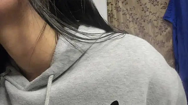 Nathaly love96 online show from April 23, 2026, 11:17 pm