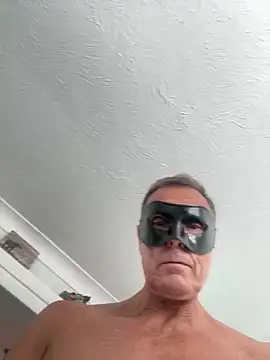 maturemale2024 online show from August 3, 2026, 10:32 am