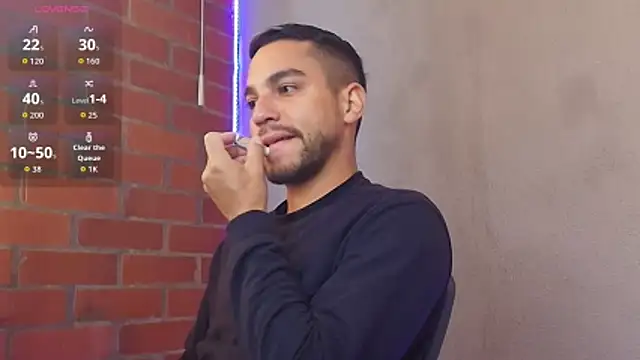 Leandro valenzuela online show from March 3, 2026, 3:41 pm