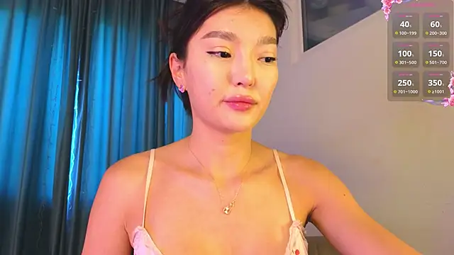 AudreyMell online show from June 8, 2026, 5:52 am