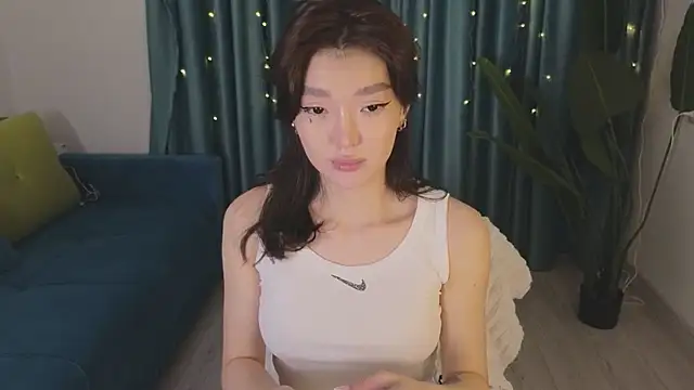 AudreyMell online show from March 17, 2025, 2:34 pm