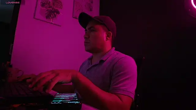 Jhonatan Morales S online show from January 10, 2025, 3:07 am