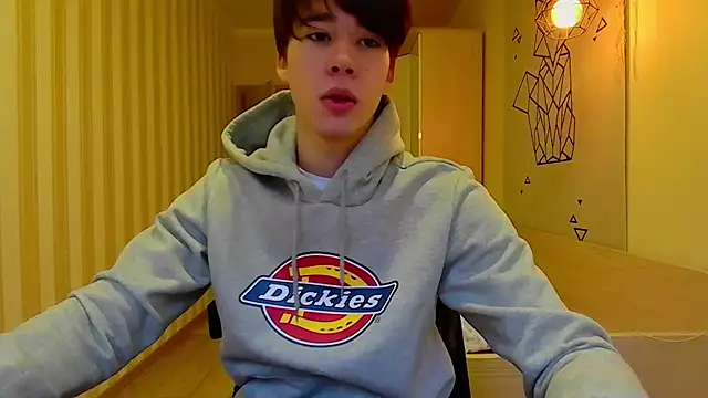 Snapshot of gayGamogey chatting on December 12, 2024, 12:01 pm gayGamogey online show from December 12, 2024, 12:01 pm