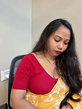 DREAM GIRL-30 online show from July 8, 2026, 6:08 pm