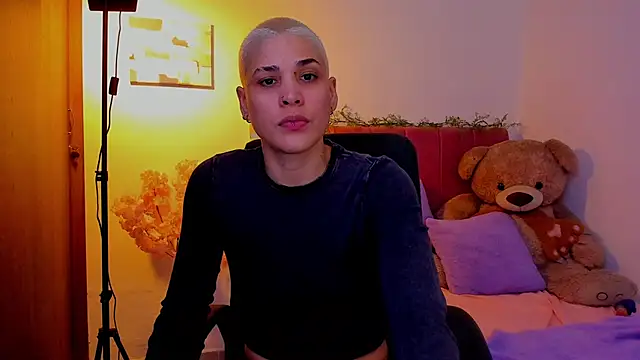 Charlee pink online show from April 2, 2026, 5:25 am