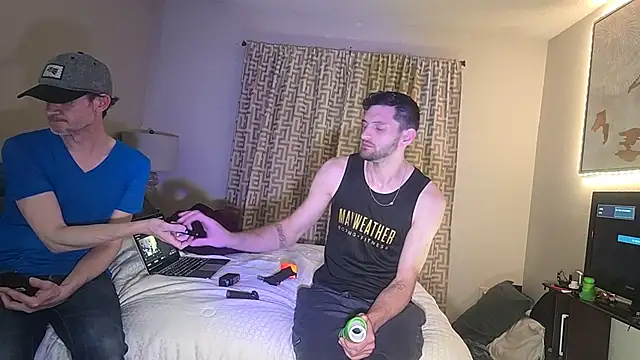 Snapshot of ChillzPnp chatting on April 15, 2026, 3:01 am ChillzPnp online show from April 15, 2026, 3:01 am