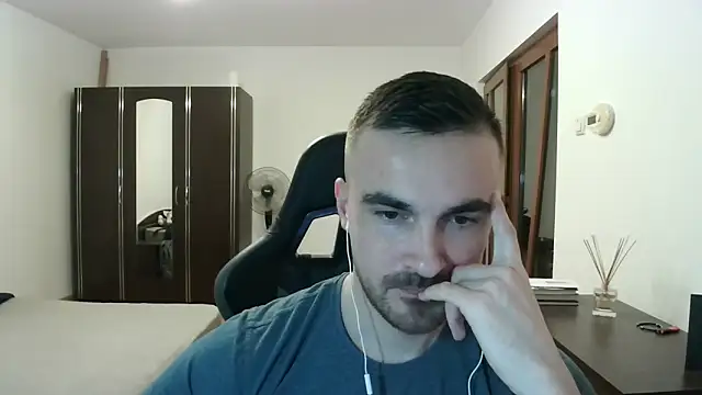 Snapshot of mu5clemania2 chatting on February 25, 2026, 5:46 pm mu5clemania2 online show from February 25, 2026, 5:46 pm