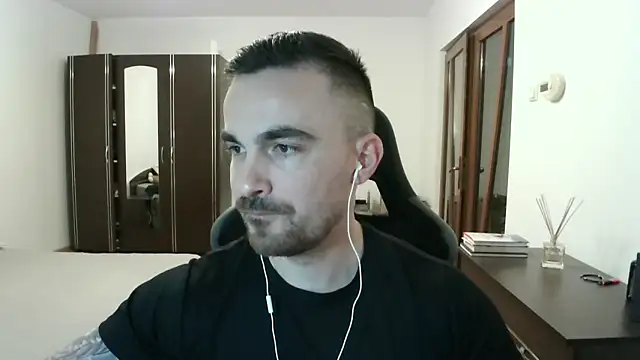 Snapshot of mu5clemania2 chatting on February 27, 2026, 8:19 pm mu5clemania2 online show from February 27, 2026, 8:19 pm