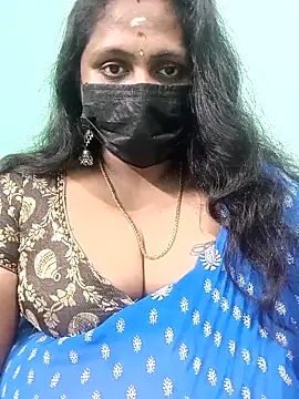 Snapshot of rithikka chatting on February 17, 2026, 4:26 pm rithikka online show from February 17, 2026, 4:26 pm