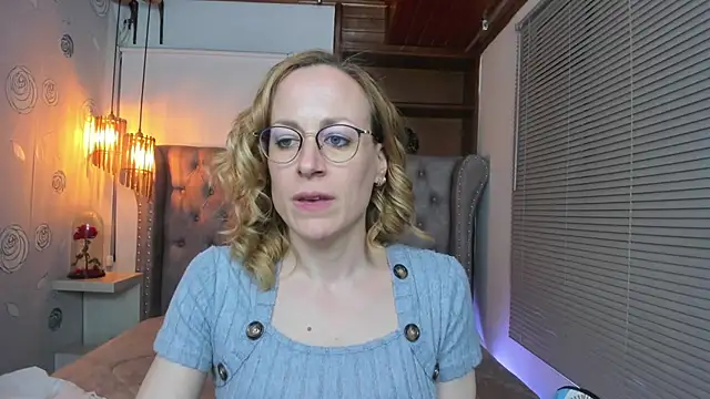 Snapshot of SammySanders chatting on March 12, 2025, 11:12 pm SammySanders online show from March 12, 2025, 11:12 pm