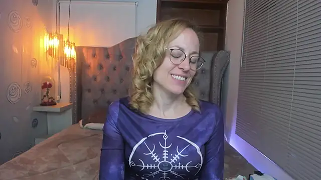 Snapshot of SammySanders chatting on February 27, 2025, 11:15 pm SammySanders online show from February 27, 2025, 11:15 pm