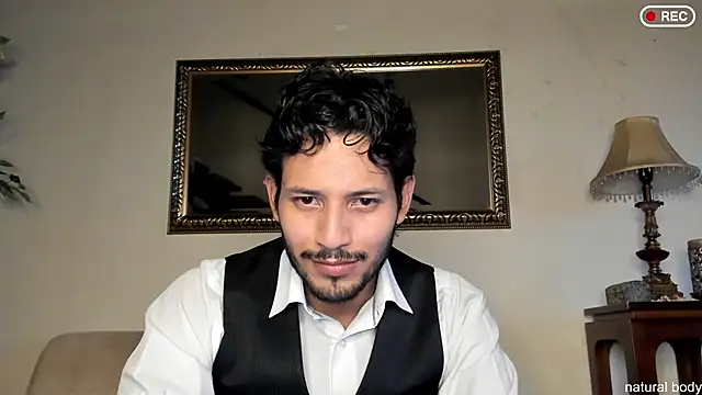 Nicholasrodrii online show from November 29, 2025, 10:43 pm