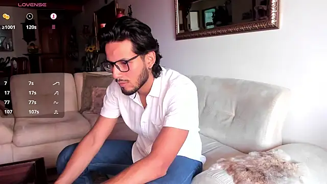Snapshot of Nicholasrodrii chatting on January 28, 2025, 8:26 pm Nicholasrodrii online show from January 28, 2025, 8:26 pm