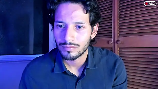 Snapshot of Nicholasrodrii chatting on September 16, 2025, 12:11 am Nicholasrodrii online show from September 16, 2025, 12:11 am