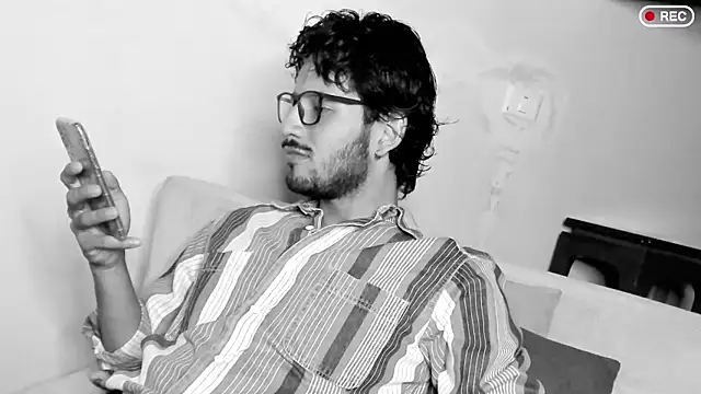 Snapshot of Nicholasrodrii chatting on March 8, 2025, 10:34 pm Nicholasrodrii online show from March 8, 2025, 10:34 pm