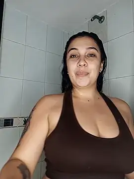 Snapshot of brianaGuzman chatting on July 25, 2026, 8:15 pm brianaGuzman online show from July 25, 2026, 8:15 pm