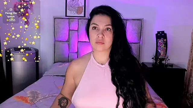 Snapshot of brianaGuzman chatting on June 21, 2026, 4:13 pm brianaGuzman online show from June 21, 2026, 4:13 pm