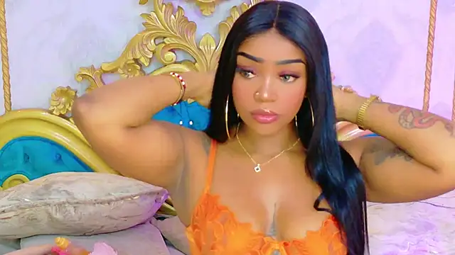 SalomeRestrepo online show from April 18, 2026, 4:26 am