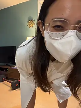 Snapshot of yourbootygirl chatting on November 2, 2025, 2:05 am yourbootygirl online show from November 2, 2025, 2:05 am