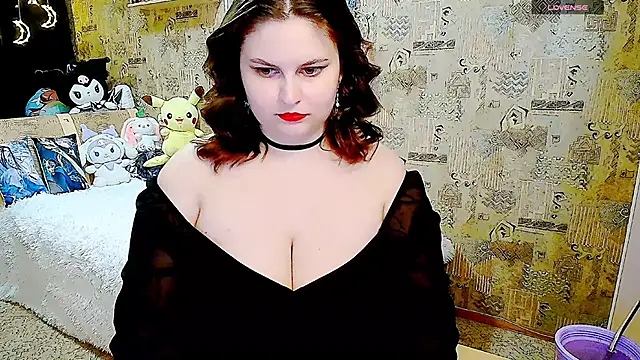 Snapshot of WhisperInTheDarkk chatting on February 5, 2025, 10:11 pm WhisperInTheDarkk online show from February 5, 2025, 10:11 pm