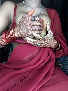 baby soni78690 online show from February 15, 2026, 5:23 pm