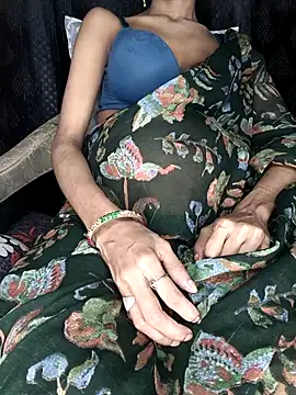 baby soni78690 online show from October 1, 2025, 7:29 pm