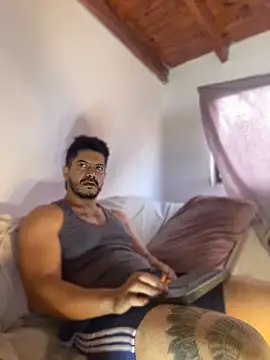 AndresSmith   online show from April 16, 2026, 9:39 pm