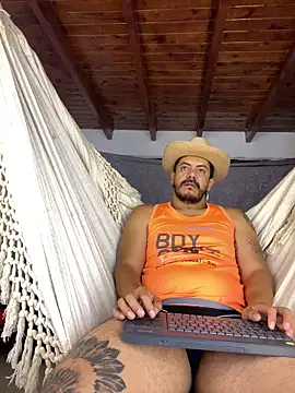 AndresSmith   online show from May 13, 2026, 2:07 am