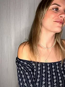 Milla  one online show from October 13, 2025, 5:14 pm