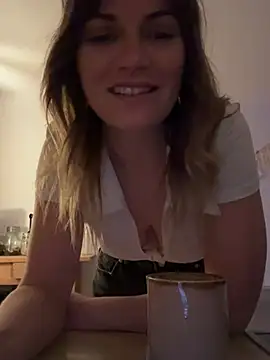 Milla  one online show from February 19, 2025, 6:00 pm