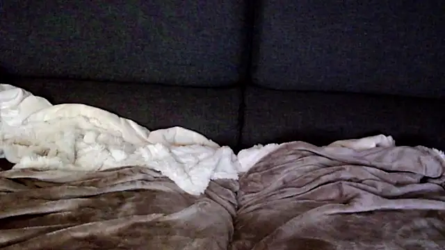 Snapshot of ElViko11 chatting on January 12, 2025, 11:04 pm ElViko11 online show from January 12, 2025, 11:04 pm