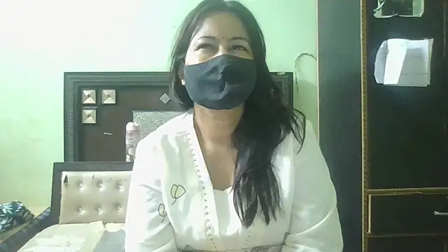 couplesuni online show from May 2, 2026, 2:28 am