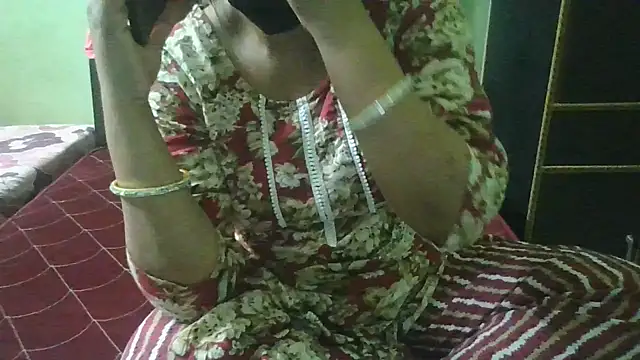 couplesuni online show from March 14, 2026, 11:05 am