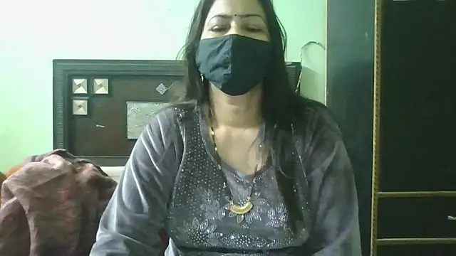 couplesuni online show from February 18, 2026, 3:15 am