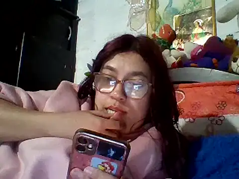 Snapshot of dafne19_ chatting on February 27, 2025, 2:14 am dafne19 online show from February 27, 2025, 2:14 am