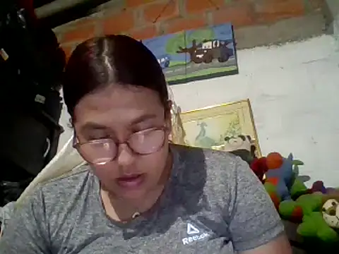 Snapshot of dafne19_ chatting on March 18, 2025, 4:07 am dafne19 online show from March 18, 2025, 4:07 am
