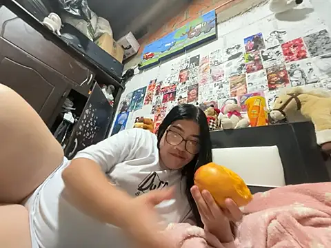 Snapshot of dafne19_ chatting on April 17, 2026, 4:15 am dafne19 online show from April 17, 2026, 4:15 am