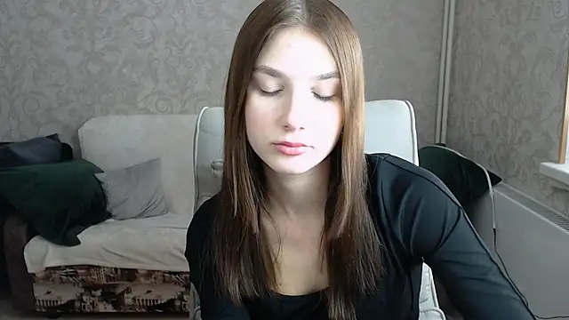 Snapshot of AnaHoney chatting on March 11, 2025, 6:30 am AnaHoney online show from March 11, 2025, 6:30 am