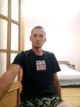 serhii19791 online show from September 23, 2025, 11:39 am