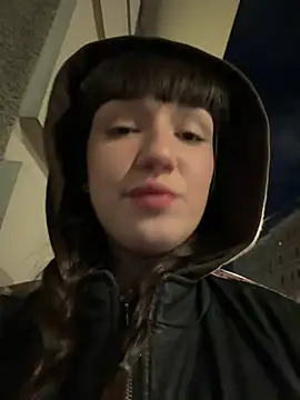 Snapshot of Sophie_Avory chatting on March 16, 2025, 6:01 pm Sophie Avory online show from March 16, 2025, 6:01 pm