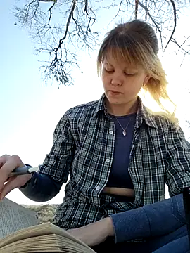 astiSWEET online show from March 21, 2025, 4:06 am