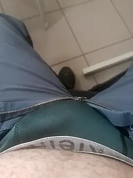 safadao3323 online show from January 12, 2025, 1:05 pm