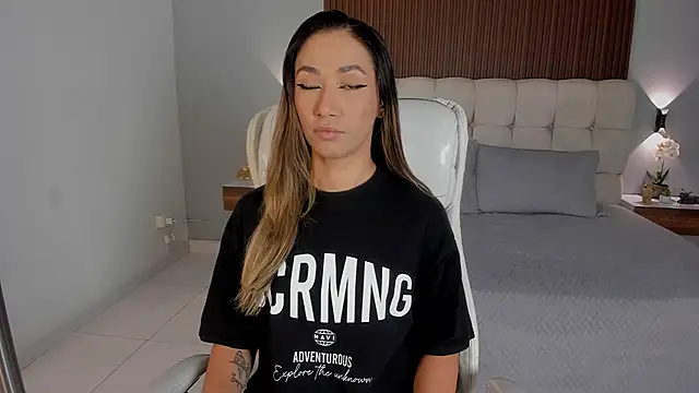 Emma23   online show from February 19, 2026, 6:32 am