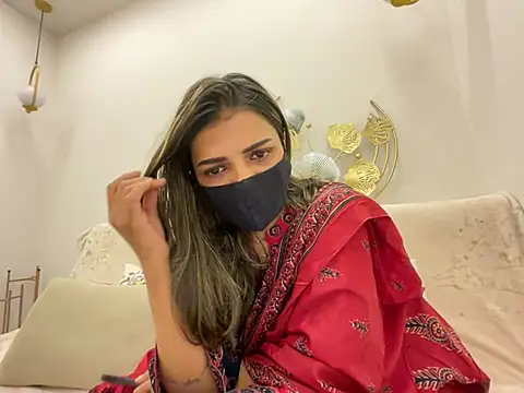 Snapshot of MaYaa__11 chatting on March 3, 2026, 7:59 am MaYaa 11 online show from March 3, 2026, 7:59 am