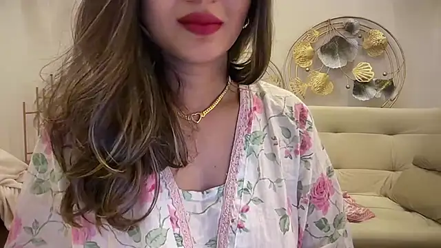 Snapshot of MaYaa__11 chatting on July 15, 2026, 2:18 am MaYaa 11 online show from July 15, 2026, 2:18 am