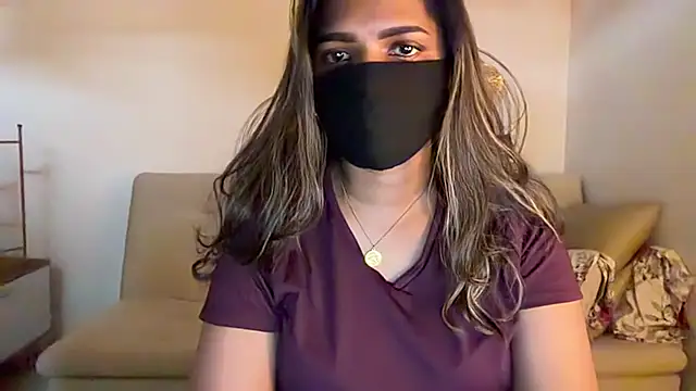Snapshot of MaYaa__11 chatting on July 29, 2026, 7:18 am MaYaa 11 online show from July 29, 2026, 7:18 am