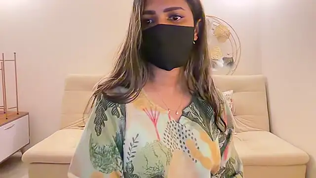 Snapshot of MaYaa__11 chatting on August 3, 2026, 1:06 pm MaYaa 11 online show from August 3, 2026, 1:06 pm